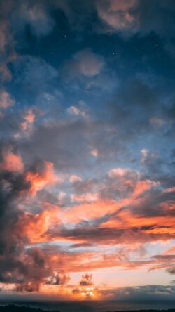 sunset clouds sky stars ocean horizon dramatic dusk dawn colorful nature scenic atmosphere celestial serene wallpaper
