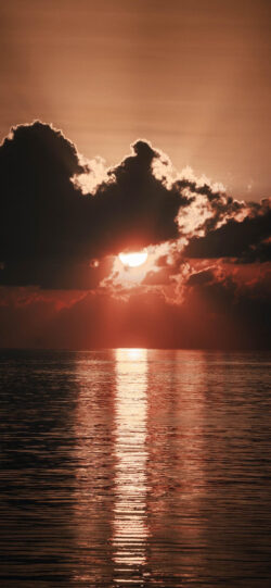 sunset ocean horizon clouds orange sky reflection water nature dramatic evening calm peaceful wallpaper dusk